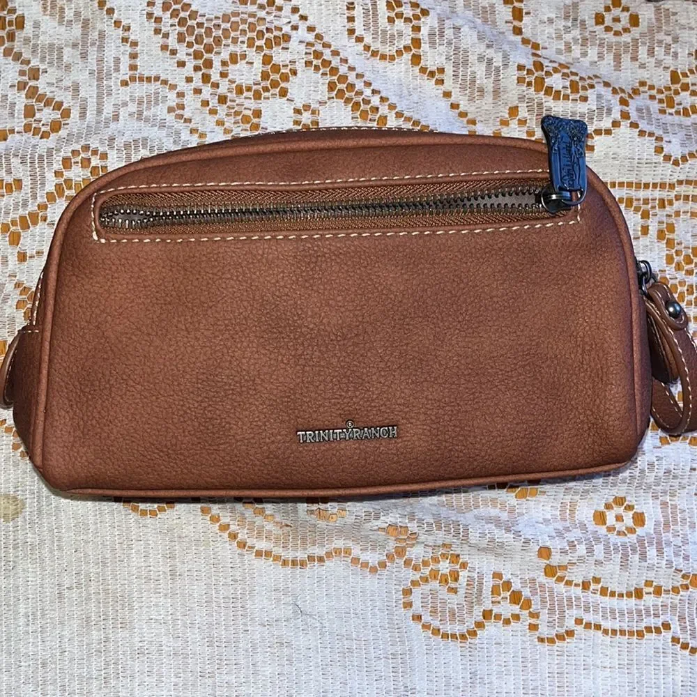 NEW WITHOUT TAGS TRINITY RANCH WESTERN MAKE-UP/TOILETRY CASE